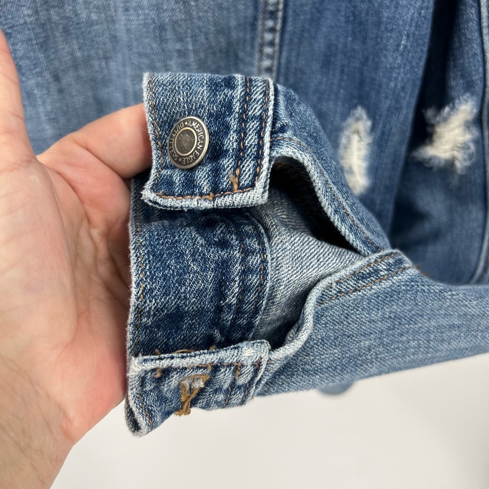 American eagle, highly distressed floral embroidered denim trucker jacket… - Picture 12 of 16